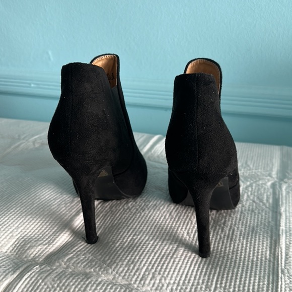 Black Booties with a Heel - Picture 3 of 3